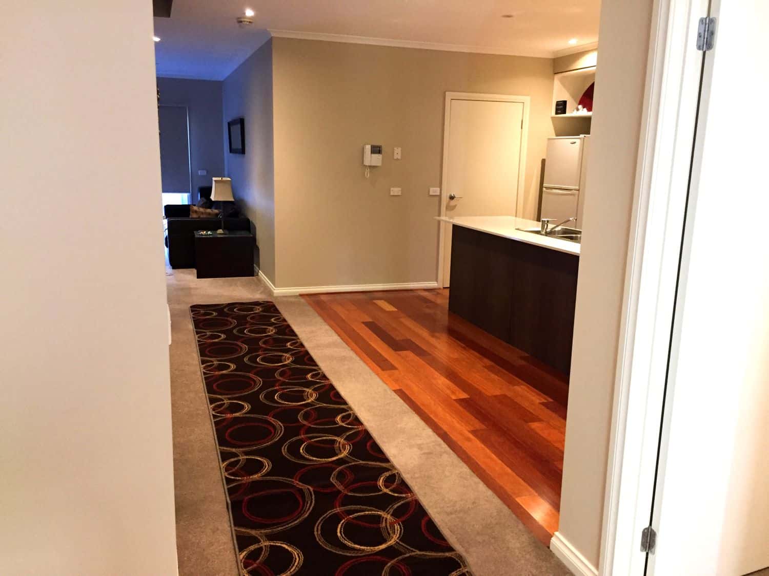 https://www.lbarza.com.au/four-bedroom/2016-03-22-163553/