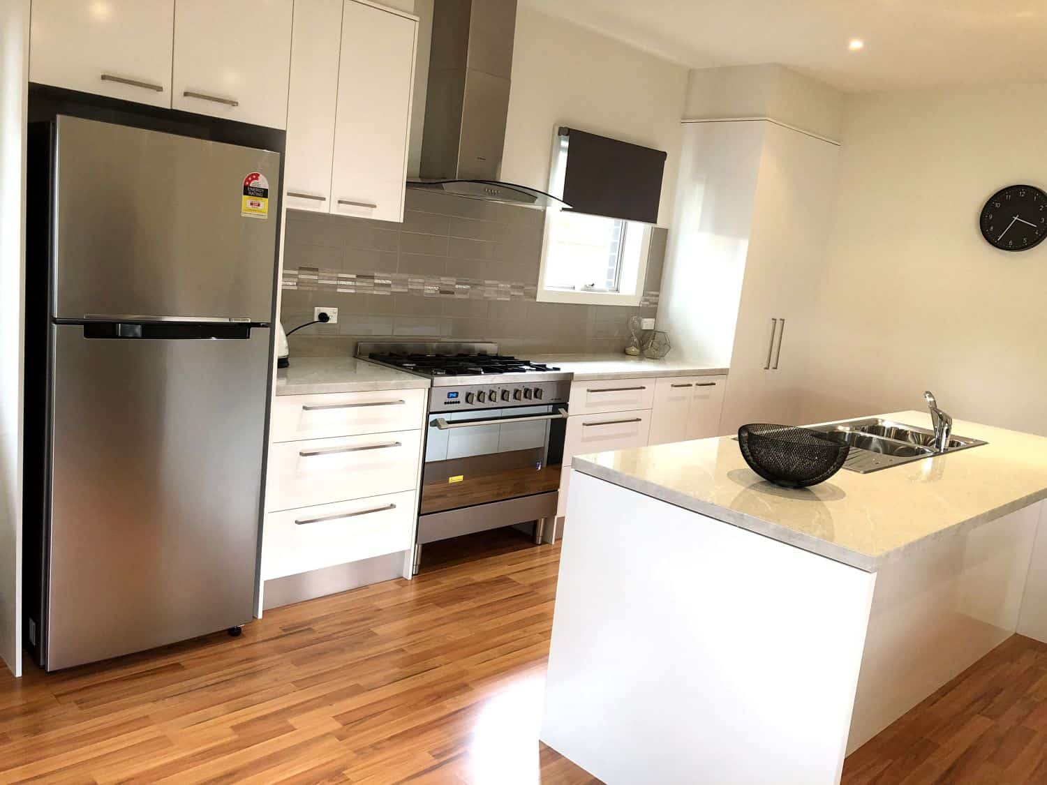 https://www.lbarza.com.au/three-bedroom/2018-03-02-153401/